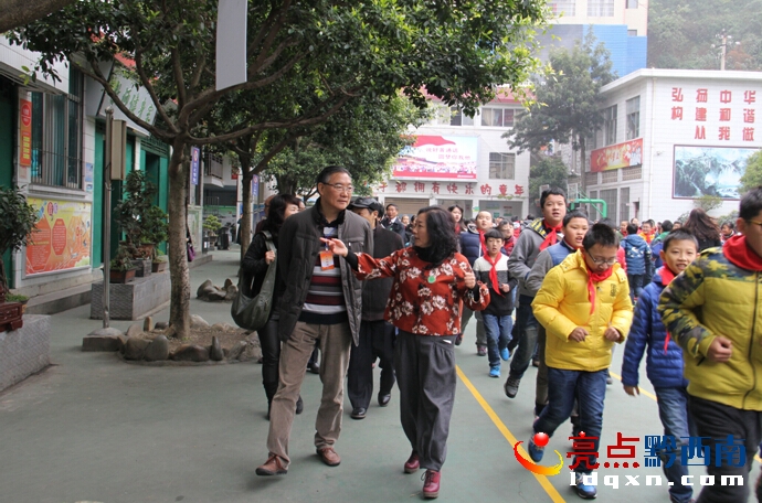 D鄢֧ӛ(w)УL(zhng)I(lng)҈F(tun)^ng.jpg